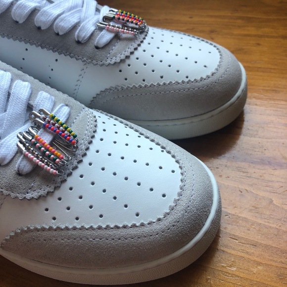 Loeffler Randall Keeley Low Top Sneakers W Size 9 White Grey Beaded Safety Pins - Picture 13 of 16
